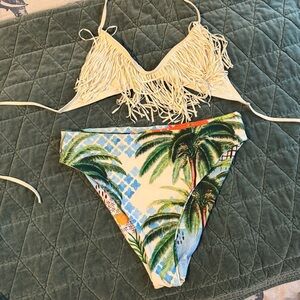 Agua Bendita reversible bikini bottom. Size XL